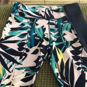 Old Navy Active Leggings